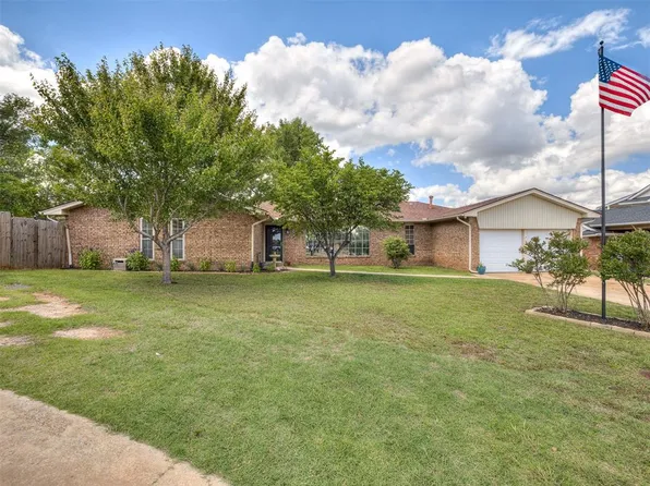 7329 Crown Point Rd, Oklahoma City, OK 73132