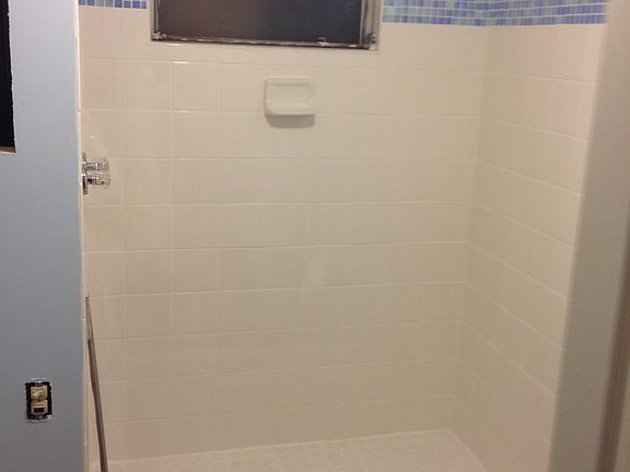 2nd image of 2860 Plumosa Ln