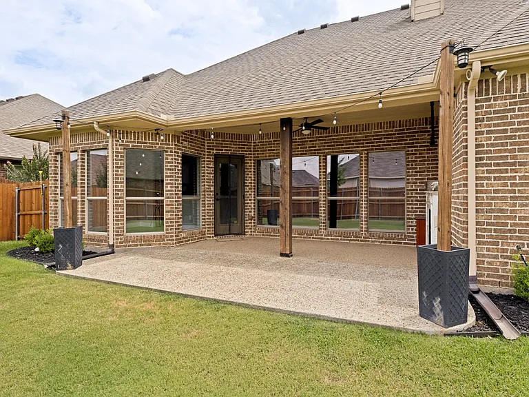 455 Chisholm Trl — Photo 25
