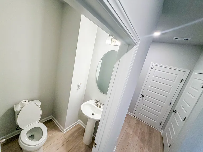 628 Sidney Ct — Photo 62
