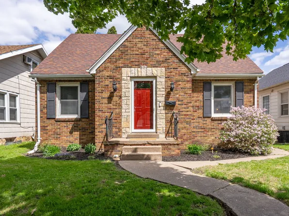 3111 Sheridan St, Davenport, IA 52803