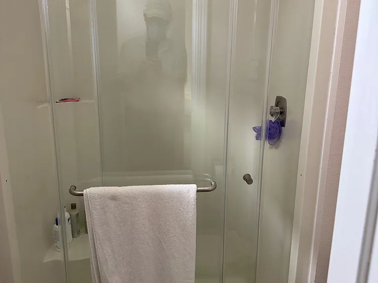 Primary shower