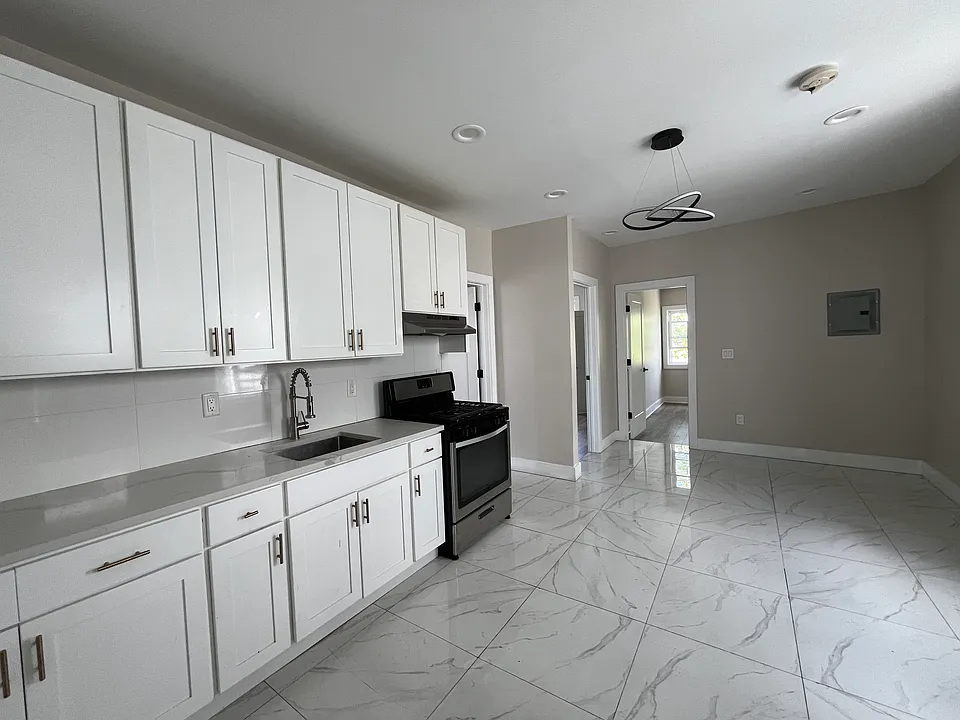 484 John F Kennedy Blvd #3F
