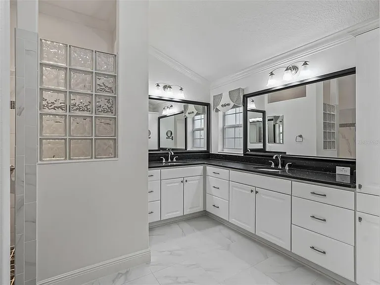 3556 Mistletoe Ct — Photo 31