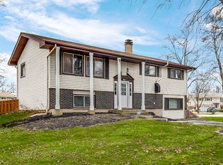 2S235 Lawler Ln, Lombard, IL