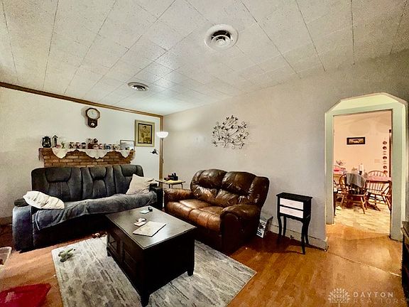 4th image of 6220 Springfield Xenia Rd