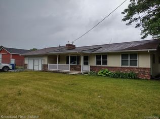 1782 E Freeland Rd, Freeland, MI 48623