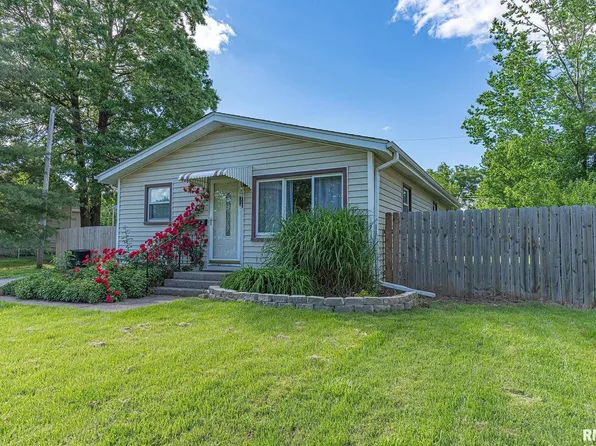 504 E Oglesby St, Salem, IL 62881