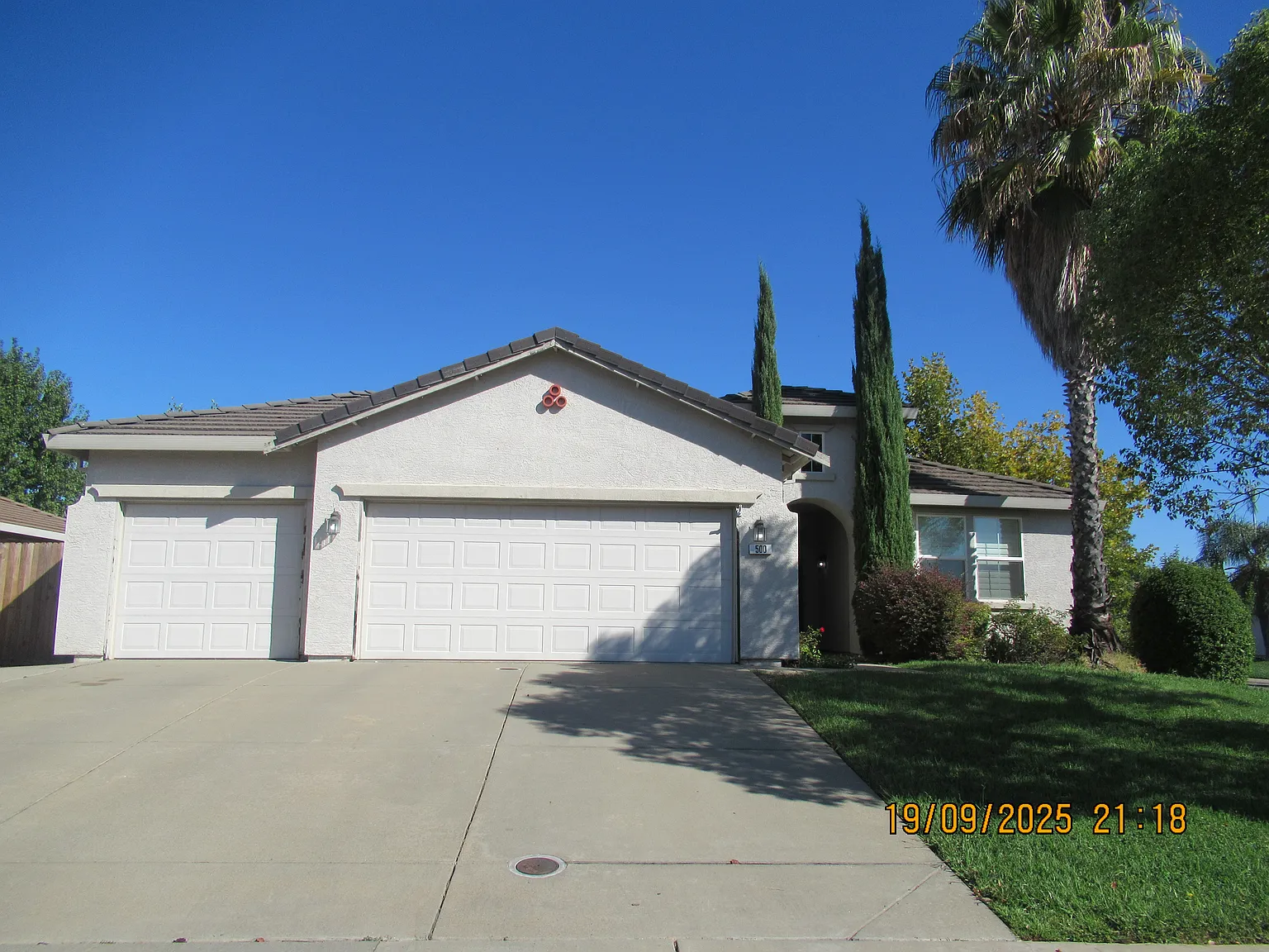 500 Spruce Ct photo 1