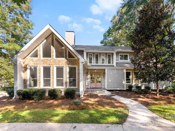 3013 Southampton Cir, Gastonia, NC 28056