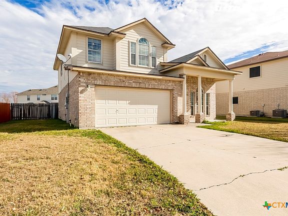 3rd image of 5604 Chuckwagon Cir