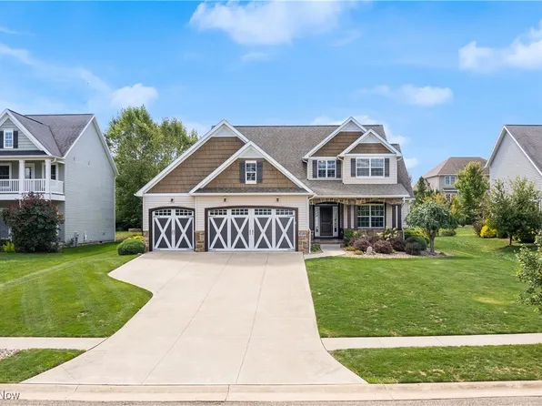 471 Byberry Dr NE, Hartville, OH 44632