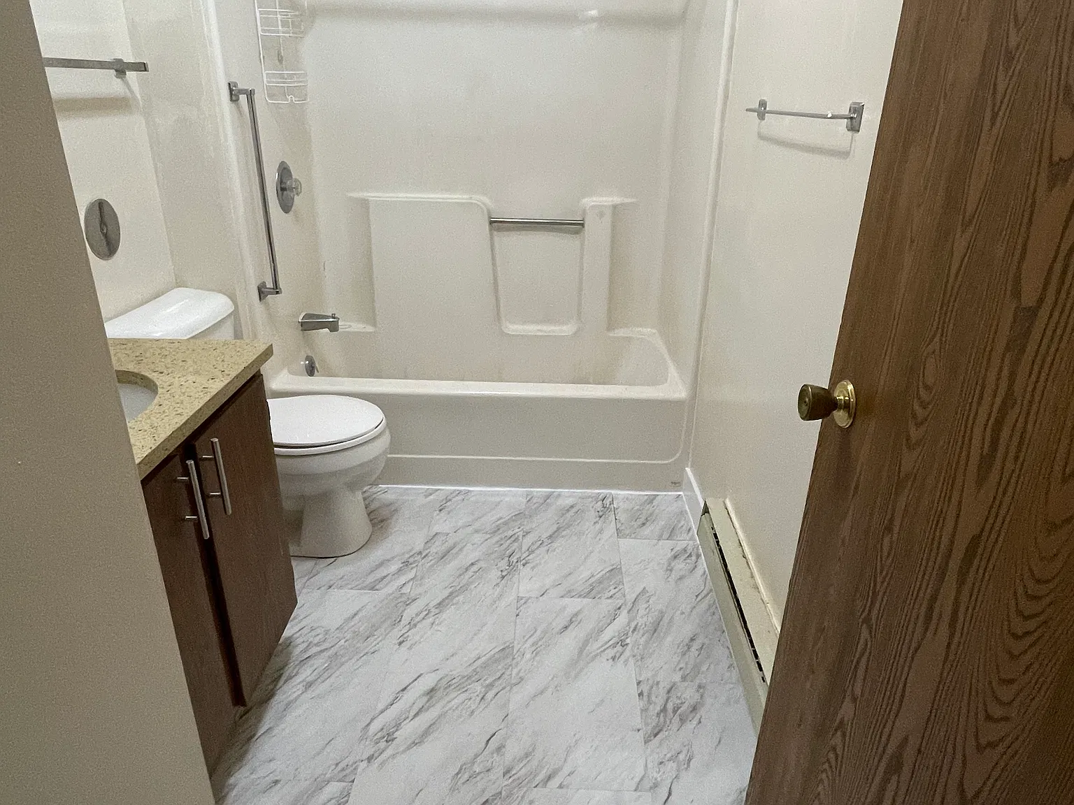 1 bed, 700 sqft, $900 — Photo 4