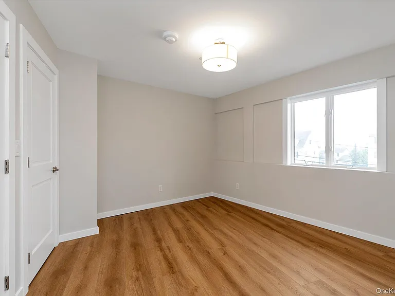62 South St — Photo 9