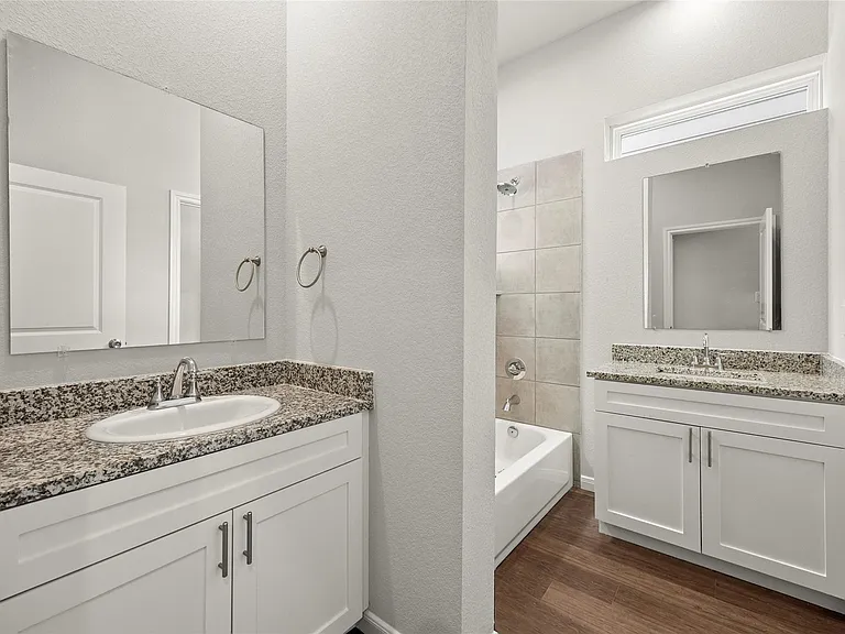 4933 Dalhart Dr — Photo 19