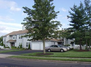 649B Rose Hollow Dr #B, Yardley, PA 19067