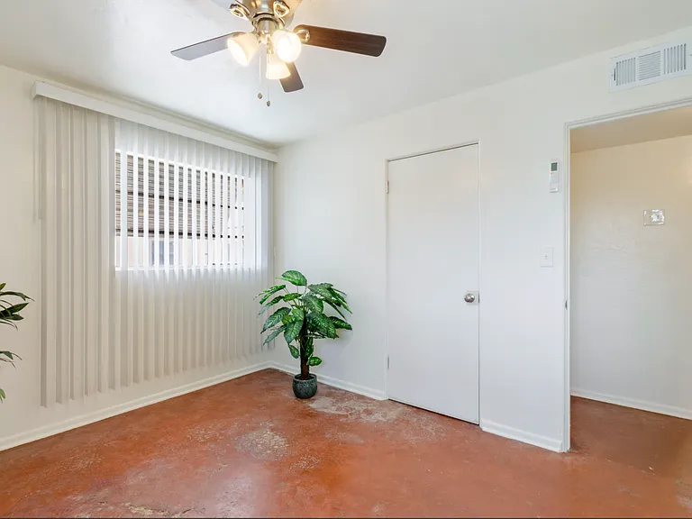 1345 E Grant Rd #1 — Photo 12