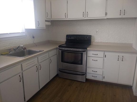 5th image of 115 Thomas St