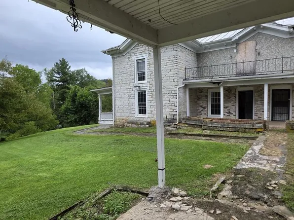137 Blackhorse Rd, North Tazewell, VA 24630