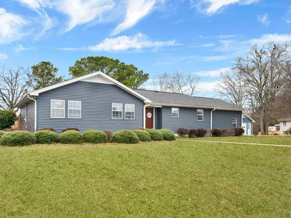 611 Dennis St, Clanton, AL 35045