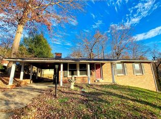 114 Wildwood Dr, Elkview, WV 25071