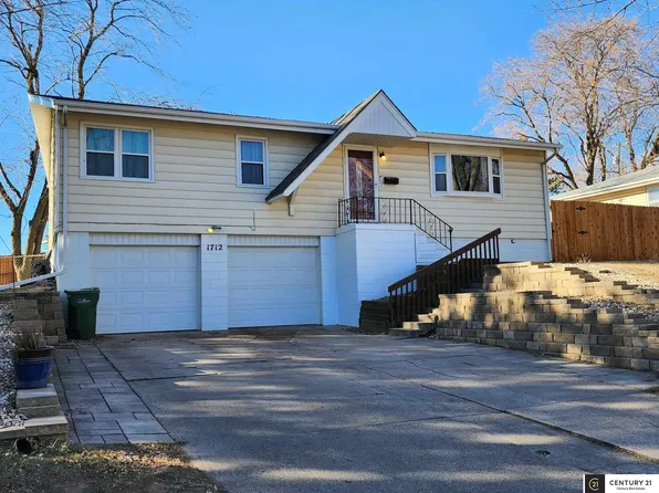 1712 Pelton Ave, Bellevue, NE 68005
