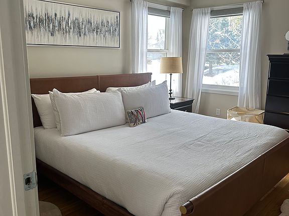 King Bed room