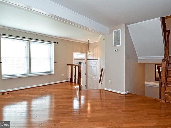 5th image of 12928 Augustus Ct