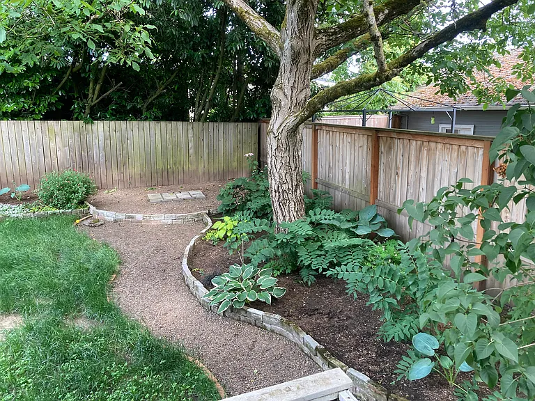 5104 NE 25th Ave — Photo 2