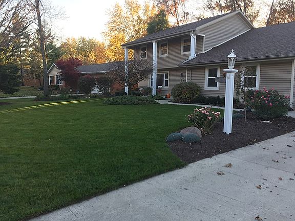 4th image of 547 Fenway Dr