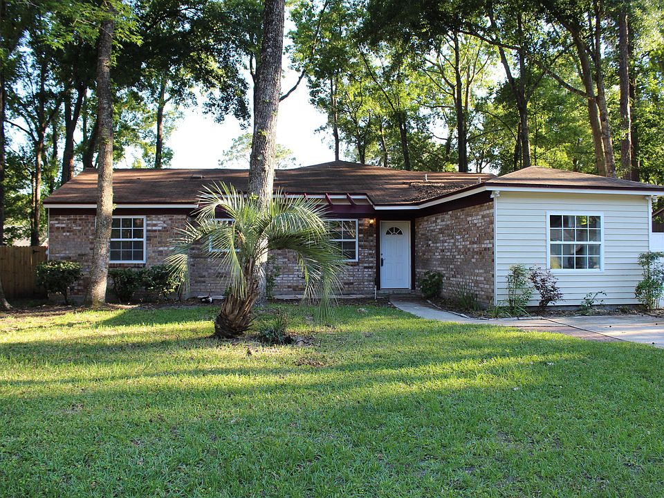 1st image of 2695 Pinewood Blvd N