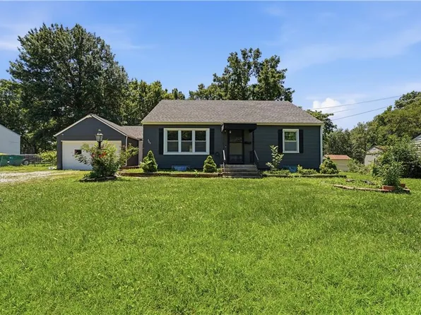 505 NE 74th Ter, Gladstone, MO 64118