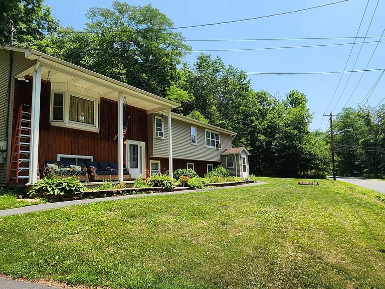 102 Berme Rd #2 — Photo 3