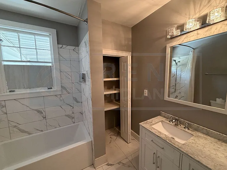3925 Rosewood Dr — Photo 7