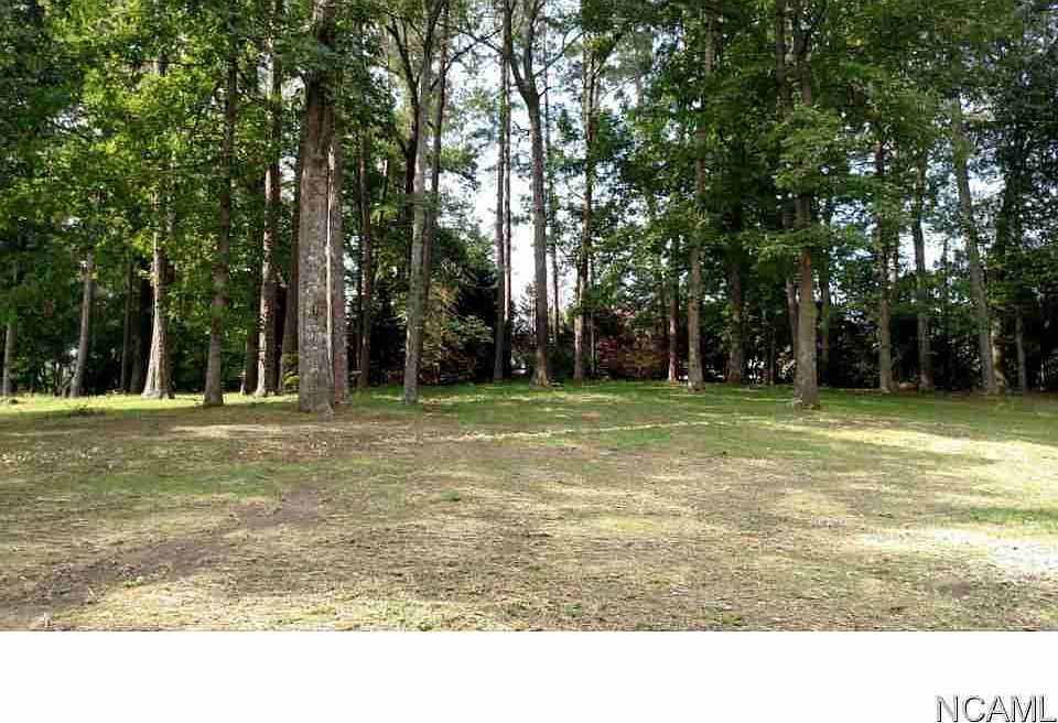 1st image of 0 3rd Ave
