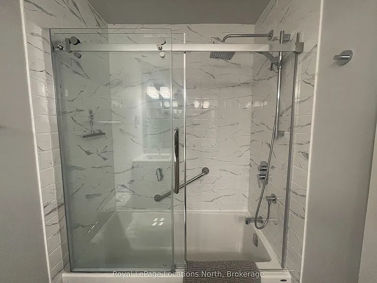 149 Fairway Cres #71 — Photo 6