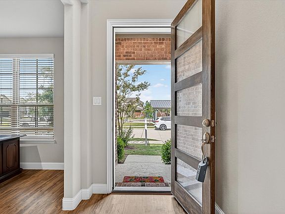 5th image of 2136 Wyatt Way