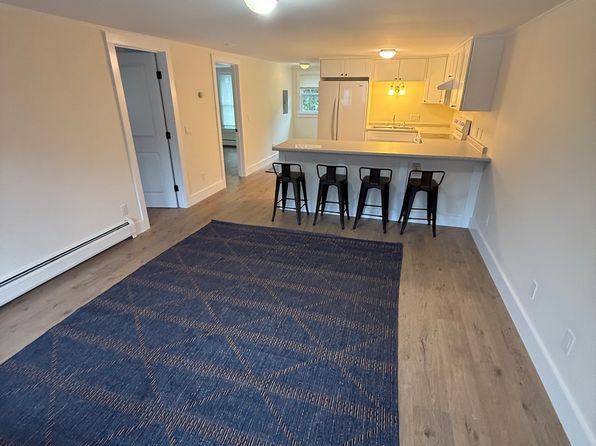 20 Forrest Way APT 3