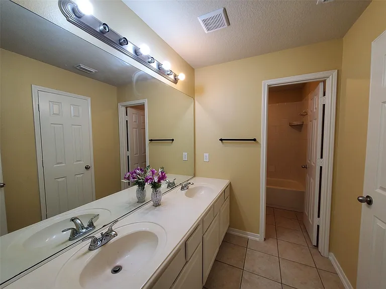 2502 Suncreek Ln — Photo 20