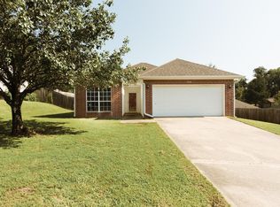 1324 Hickory Crest Dr, Benton, AR 72015