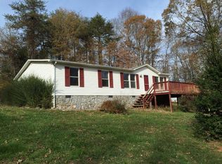 886 High Bridge Rd, Rice, VA 23966