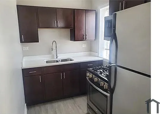 4900 W Madison St — Photo 4