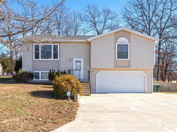 102 Park Pl, Crocker, MO 65452