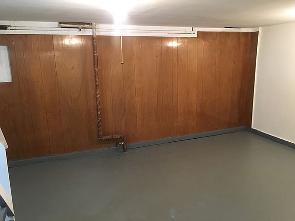 2nd image of 11343 S Avenue L
