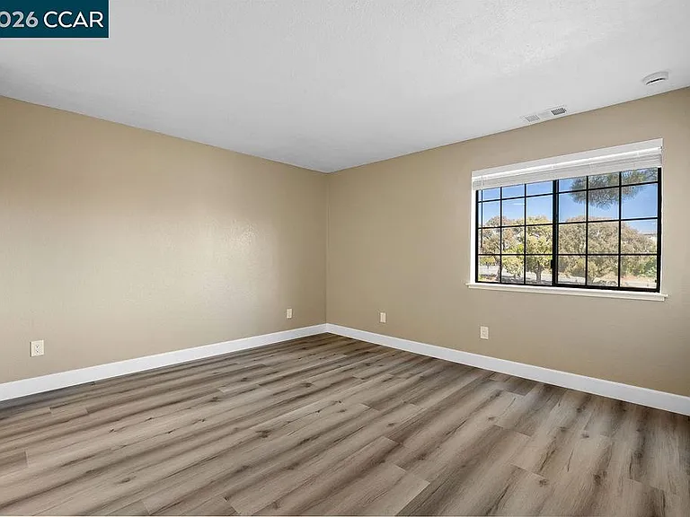 109 Devonwood — Photo 24