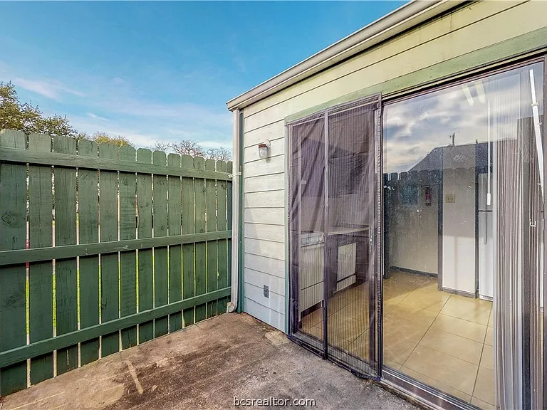 725 Peppertree Dr #22 — Photo 40