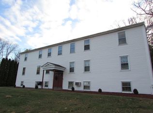 17 Southbridge Rd APT 6, Dudley, MA 01571