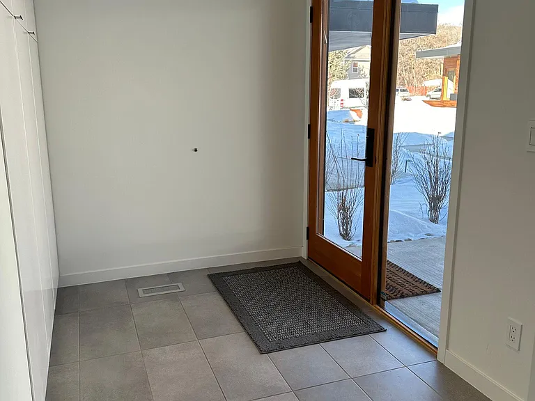 69 Jameson Dr — Photo 22