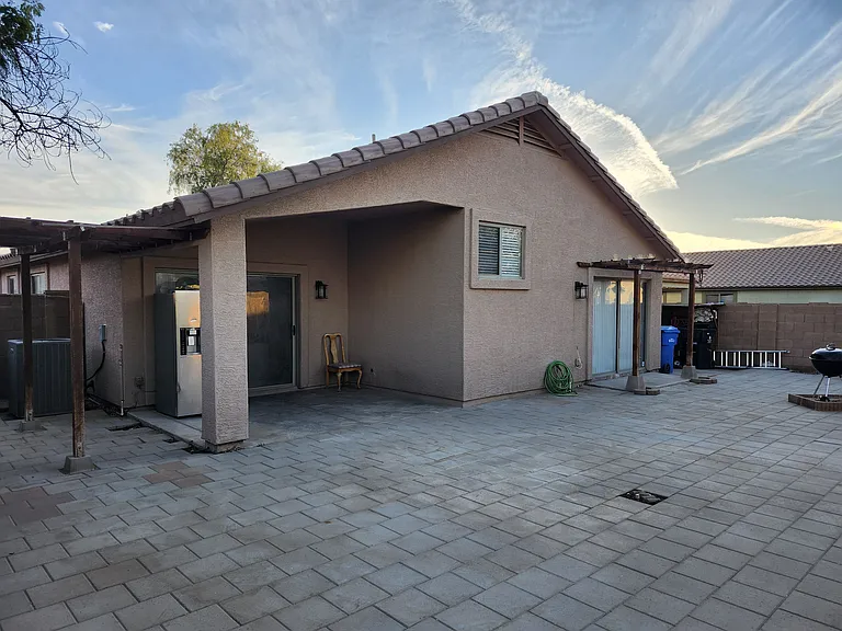 1512 E La Salle St — Photo 24