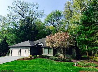 2472 Pine Hurst Ct, State College, PA